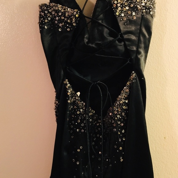 Women’s Black Cocktail Dress Size: 4 - Picture 4 of 5